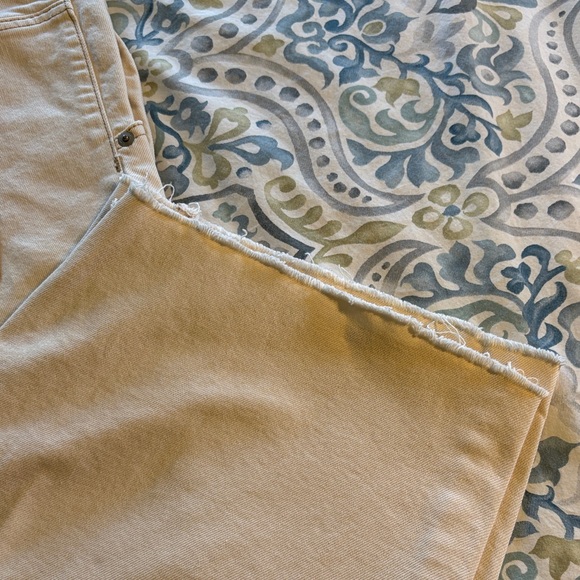 Banana Republic Women's Beige wide Leg Jeans - Picture 2 of 5